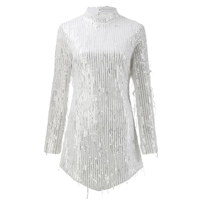 Abito con Nappe e Paillettes – Senza Schienale, Collo Alto