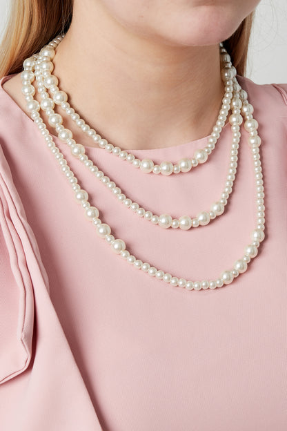 Collana a strati di piccole perle