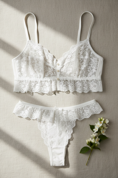 Set Lingerie VANILLA – Reggiseno e Tanga in Pizzo Bianco con Stecche